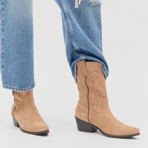Urban Outfitters Shoes - UO Leena Cowboy Boot